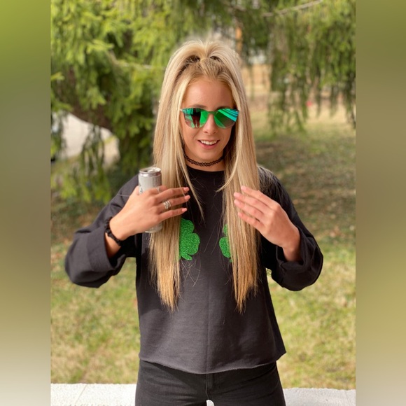 Green Glitter Double Shamrock Cropped St. Patrick's Day Crew Neck Sweatshirt - Picture 2 of 5